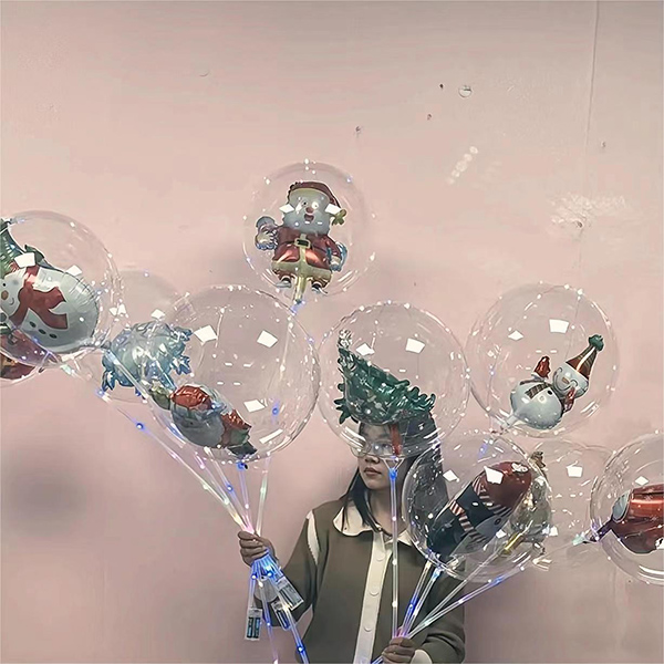 क्रिसमस थीम वाला बोबो गुब्बारा